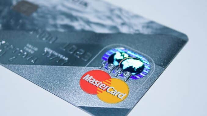 plastic-card-1647376_1280 Beantragung einer Kreditkarte
